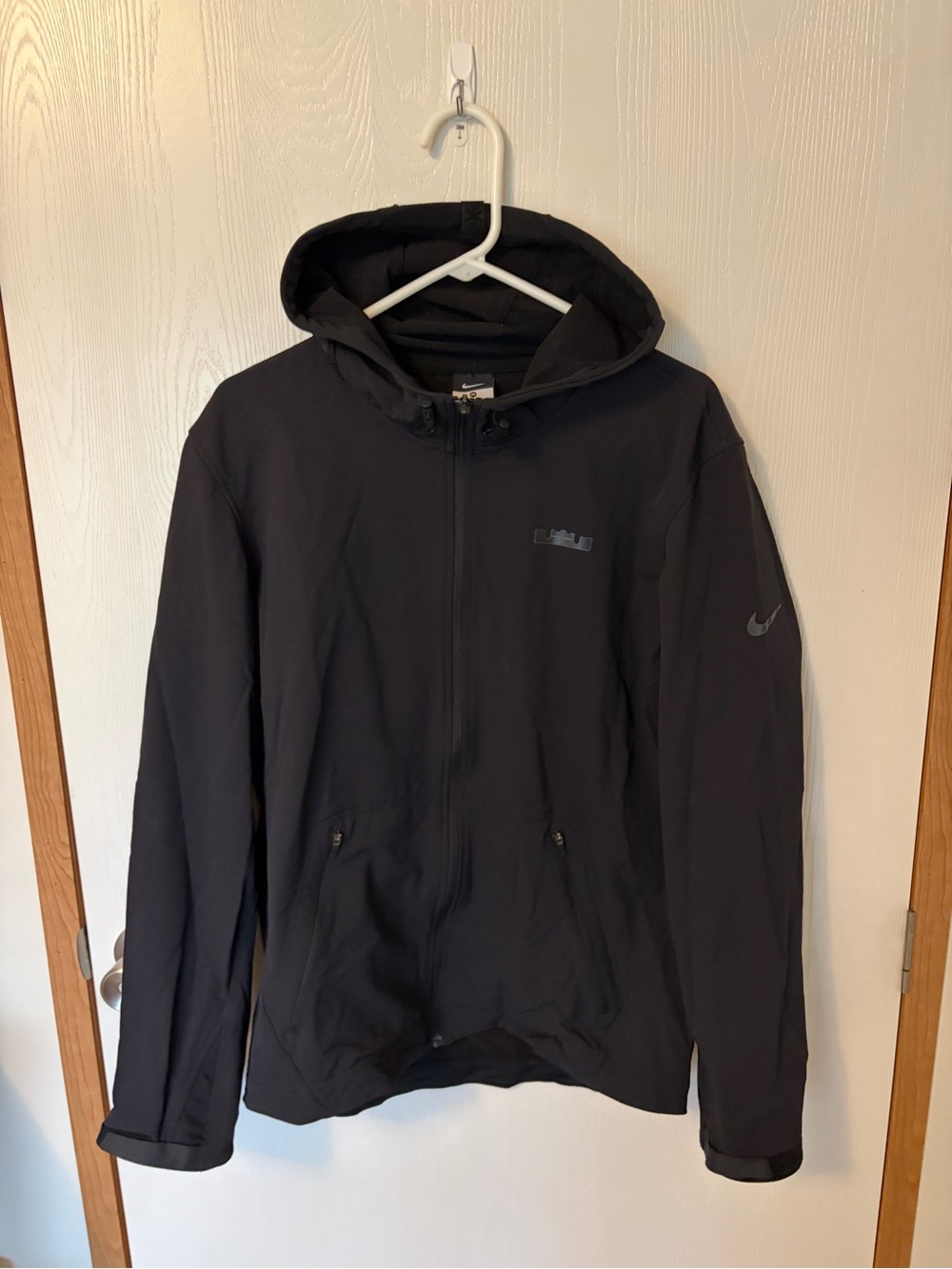Nike Repel LeBron James Hooded Versatile Jacket SZ M